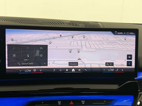 Used 2024 BMW i5 eDrive40i w/ M Sport Package image 26