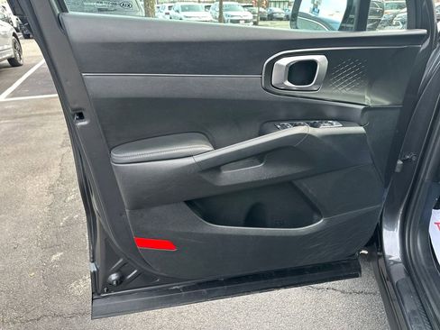 Used 2021 Kia Sorento EX image 5