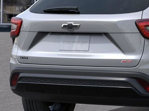 New 2026 Chevrolet Trax RS w/ Driver Confidence Package image 34