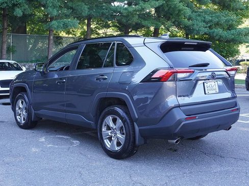 Used 2022 Toyota RAV4 XLE w/ Convenience Package AWD/4WD image 10