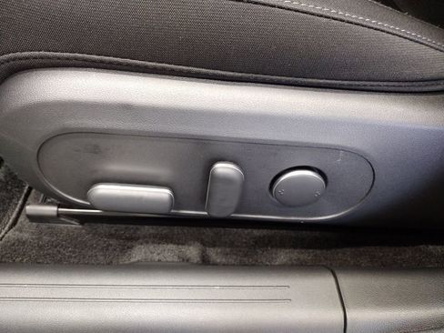 Certified 2025 Hyundai Ioniq 6 SE image 20