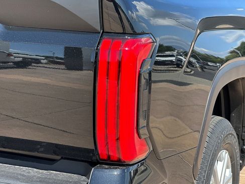 New 2026 Toyota Tundra SR5 AWD/4WD image 32