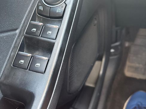Used 2025 Ford Escape Active AWD/4WD image 21