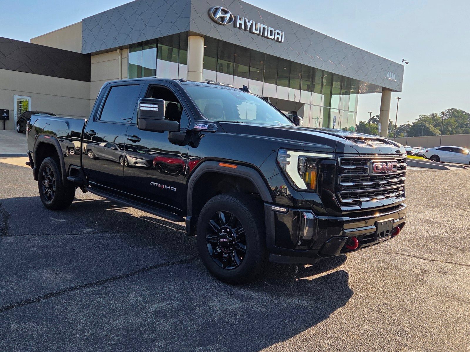 Used 2024 GMC Sierra 2500 AT4 w/ AT4 Premium Plus Package AWD/4WD image 1