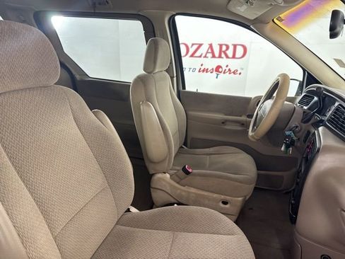 Used 1999 Ford Windstar SE image 16