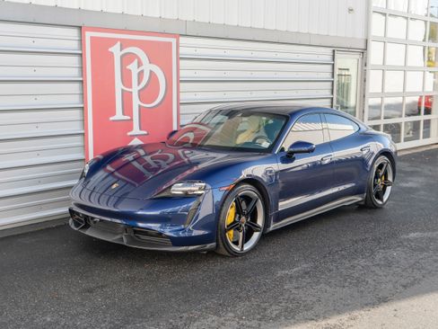 Used 2020 Porsche Taycan Turbo S image 36