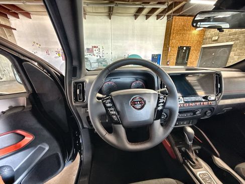 New 2026 Nissan Frontier PRO-4X w/ Tow Package AWD/4WD image 11