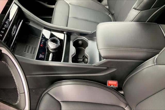 New 2026 Jeep Grand Cherokee Limited w/ Luxury Tech Group II AWD/4WD image 22