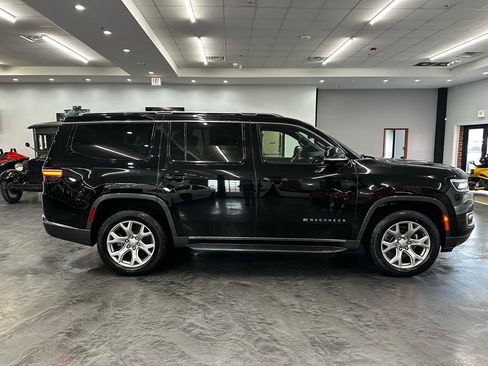 Used 2022 Jeep Wagoneer Series II image 4