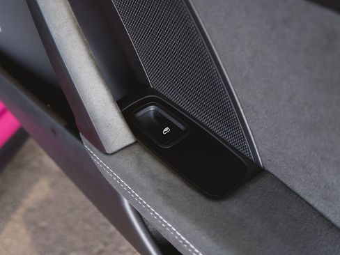 Certified 2024 Porsche 911 GT3 RWD image 34