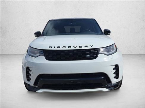 Certified 2025 Land Rover Discovery Dynamic SE AWD/4WD image 2