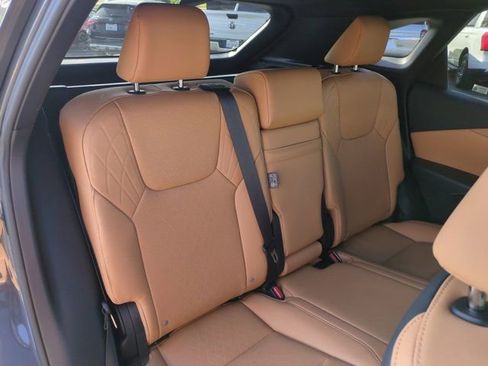 Used 2025 Lexus RX 350 image 31