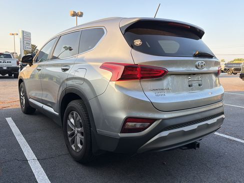 Used 2020 Hyundai Santa Fe SE w/ Cargo Package image 8