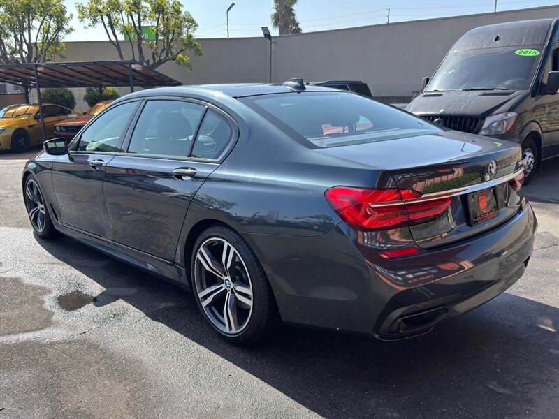Used 2019 BMW 740i w/ M Sport Package RWD image 6