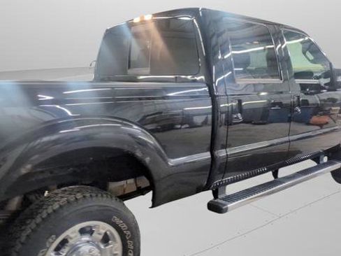 Used 2015 Ford F250 Lariat w/ Chrome Package image 34