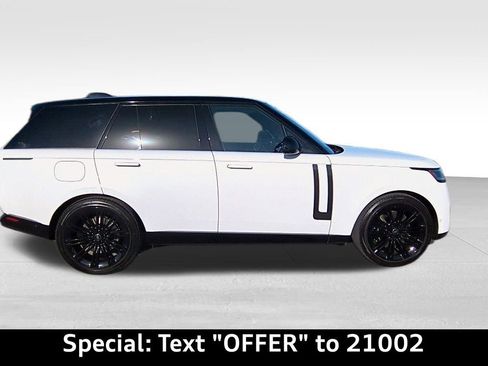 Used 2023 Land Rover Range Rover SE image 36