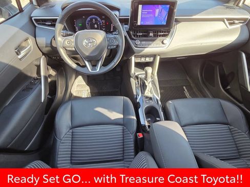 Certified 2023 Toyota Corolla Cross AWD Hybrid w/ Convenience Package image 7