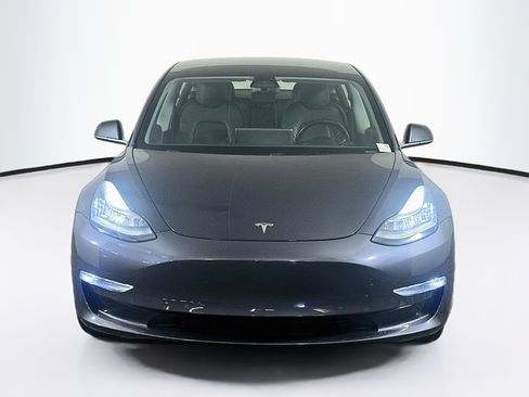 Used 2019 Tesla Model 3 Standard Range Plus RWD image 2