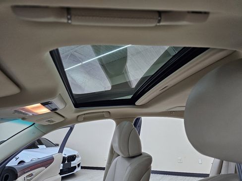 Used 2012 Lexus LS 460 Luxury image 39