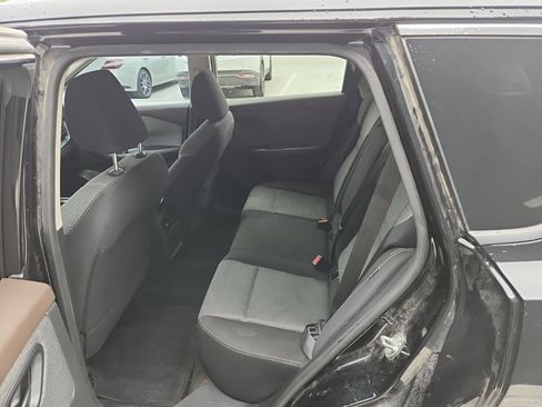 Used 2021 Nissan Rogue S image 15