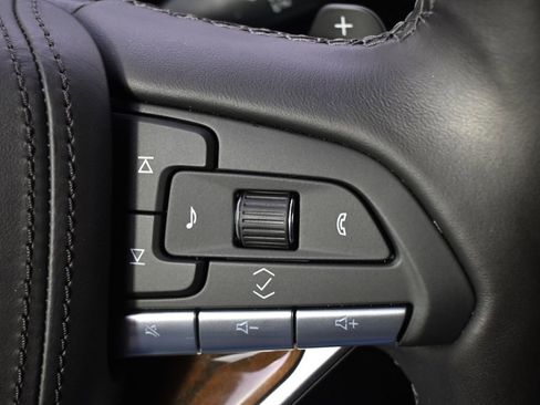 Used 2023 Cadillac Escalade Sport Platinum w/ LPO, ONYX Package AWD/4WD image 38