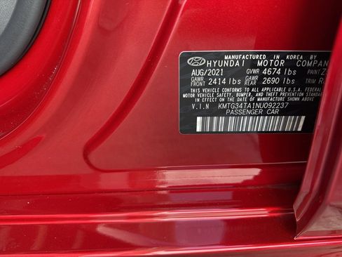 Used 2022 Genesis G70 2.0T image 42