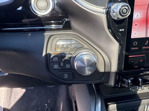 New 2026 RAM 1500 Laramie w/ Night Edition AWD/4WD image 15