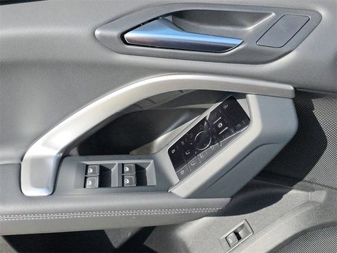 New 2025 Audi Q5 Premium image 19