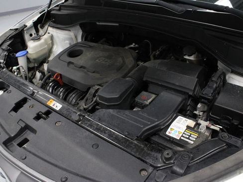 Used 2018 Hyundai Santa Fe Sport AWD/4WD image 17