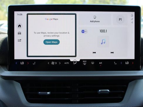 New 2026 Ford Explorer Active RWD image 2