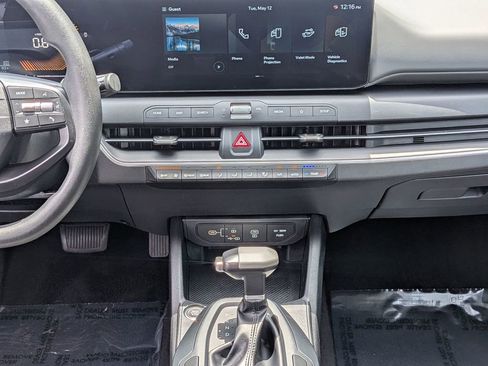 Used 2025 Kia K4 FWD image 19