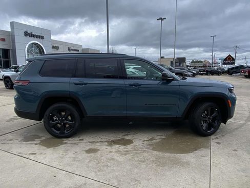 New 2026 Jeep Grand Cherokee L Limited RWD image 36
