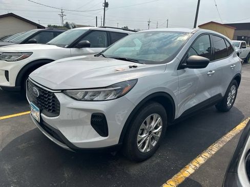 Certified 2025 Ford Escape Active w/ Tech Pack #1 AWD/4WD image 1