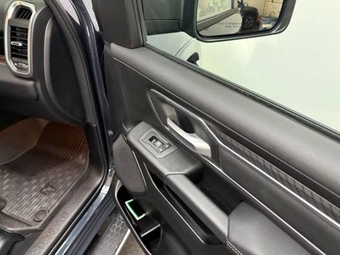 Used 2025 RAM 1500 Big Horn AWD/4WD image 38