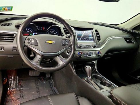 Used 2018 Chevrolet Impala LT FWD image 13