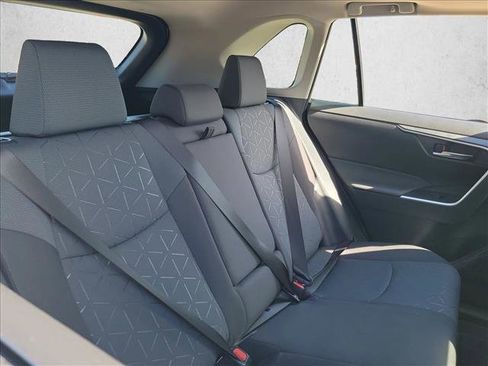 Used 2025 Toyota RAV4 XLE image 16