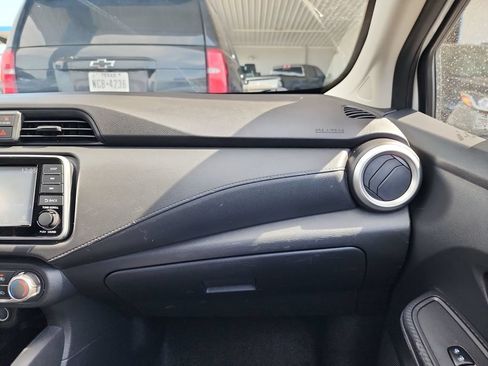 Used 2023 Nissan Versa S FWD image 21
