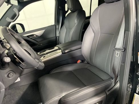 Used 2026 Lexus LX 700h F Sport AWD/4WD image 12