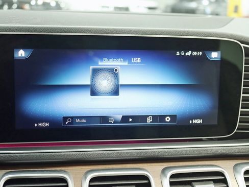 Used 2022 Mercedes-Benz GLE 350 4MATIC image 26