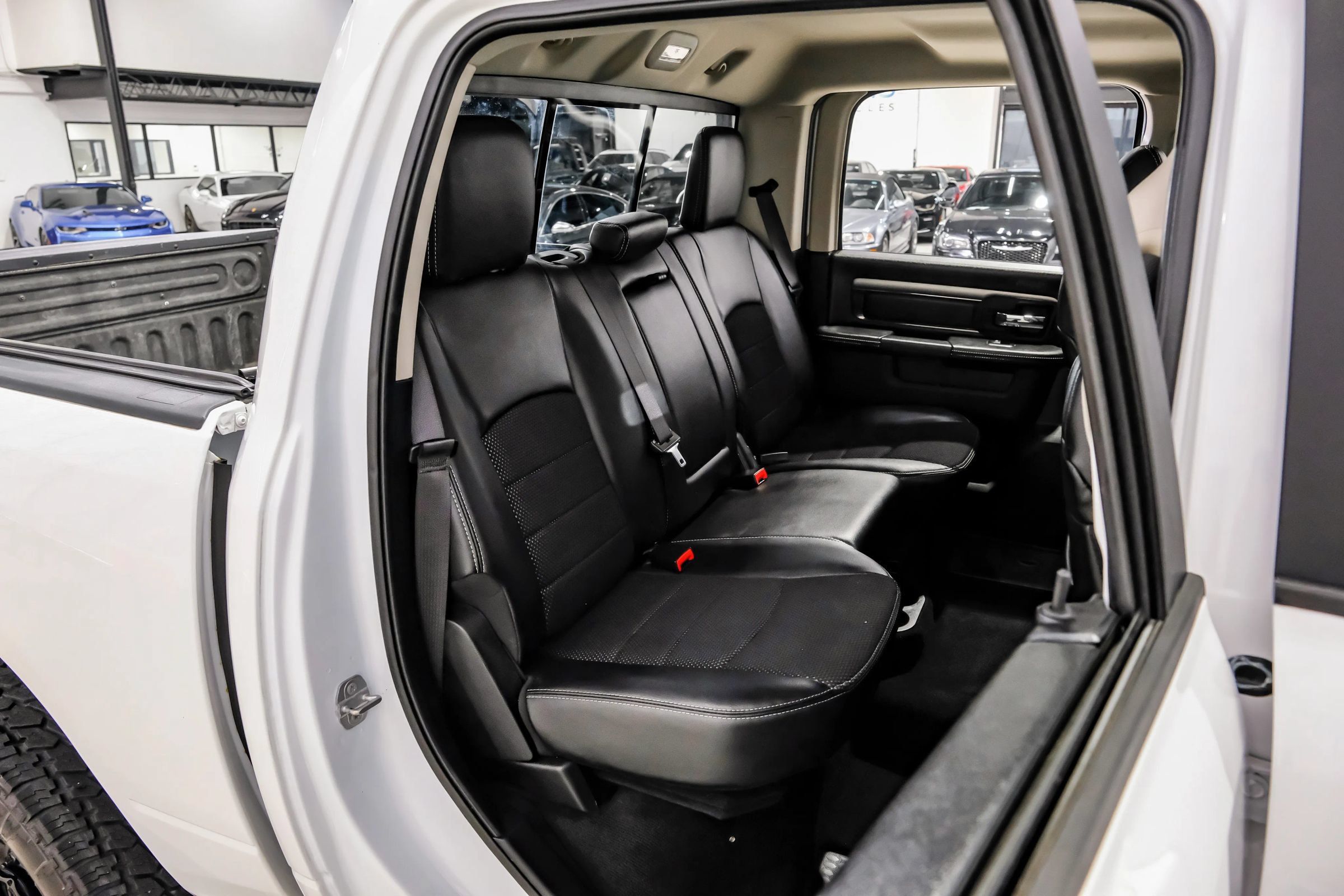 Used 2018 RAM 1500 Sport w/ Quick Order Package 26Q Night AWD/4WD image 43