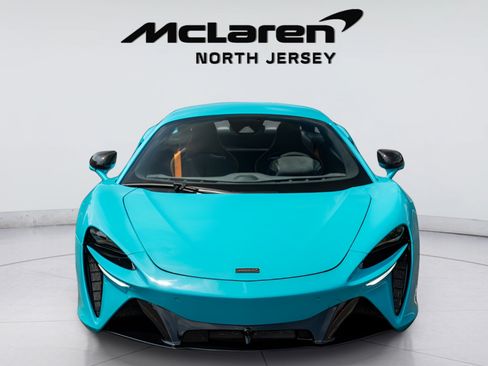 New 2025 McLaren Artura RWD image 23