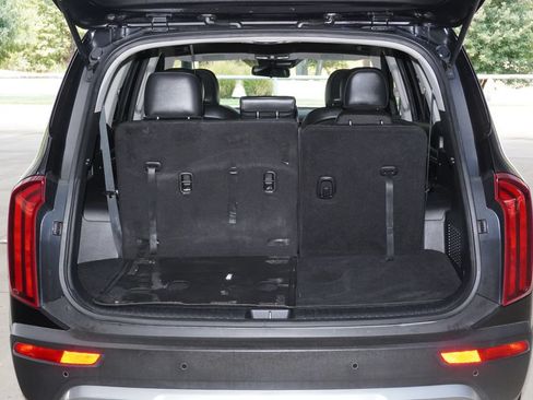 Used 2021 Kia Telluride S FWD image 33
