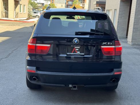 Used 2010 BMW X5 xDrive30i image 4