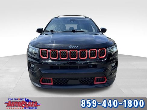 Used 2024 Jeep Compass Latitude AWD/4WD image 7