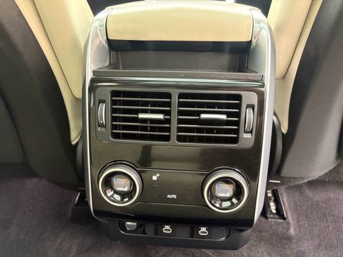 Used 2022 Land Rover Range Rover Sport HSE Silver Edition image 29