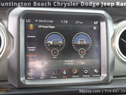 Used 2023 Jeep Wrangler Sahara image 28