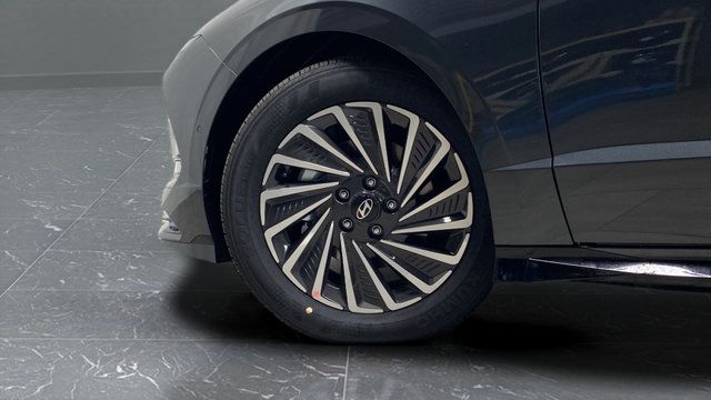 New 2026 Hyundai Sonata Limited FWD image 30