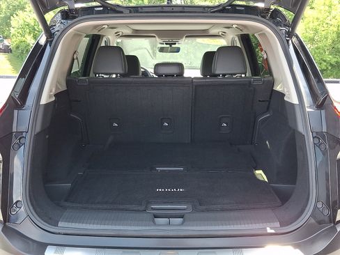 Certified 2023 Nissan Rogue SL w/ SL Premium Package AWD/4WD image 29