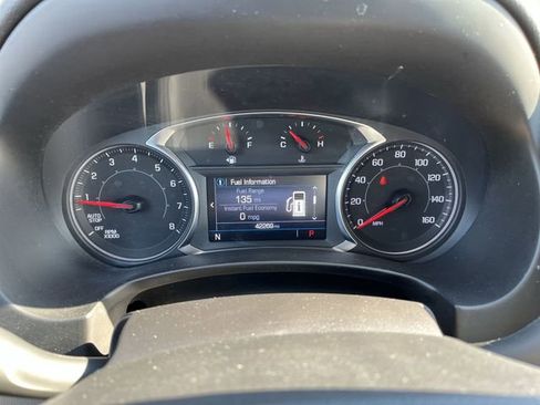 Used 2024 GMC Terrain SLE image 12