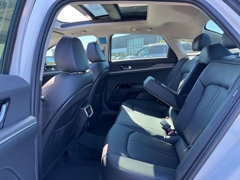 New 2026 Kia K5 EX image 8